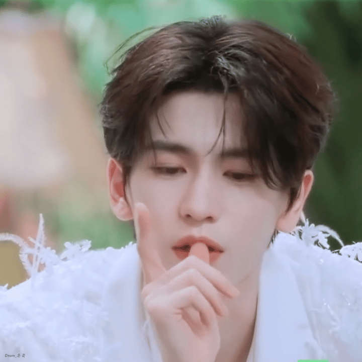 angel 🪽 