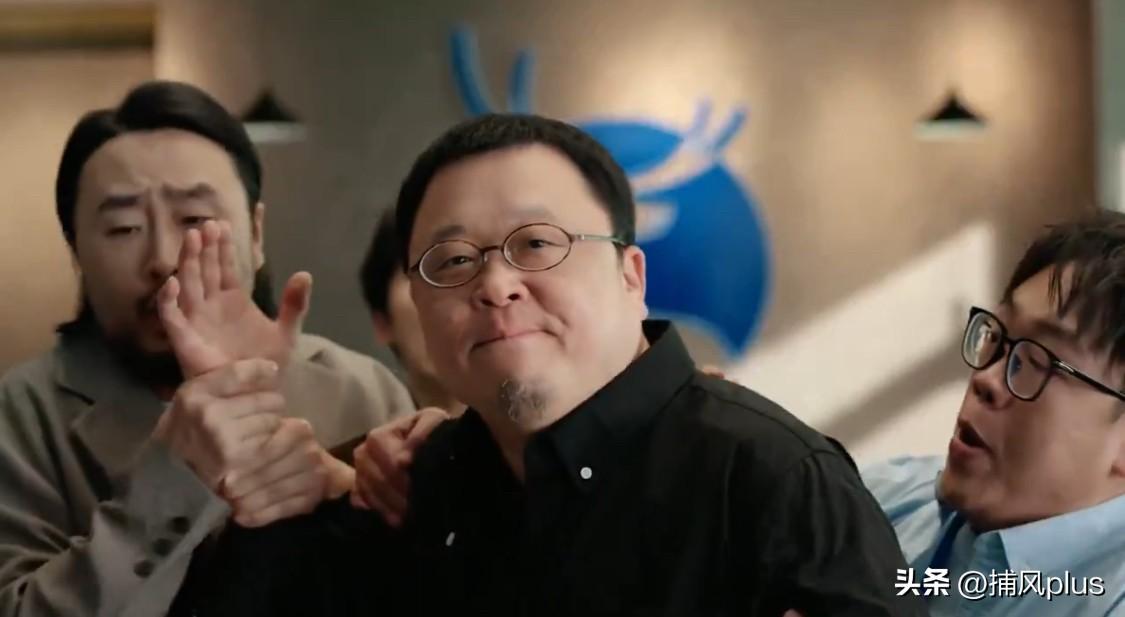 经典再现，罗永浩买咖啡的电影桥段，时隔15年，又有续集了。当时女店员再次出现，只