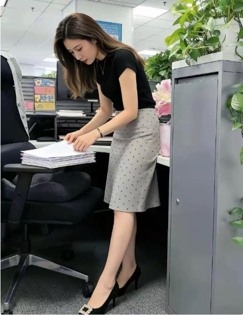 如果她是我语文老师的话，我语文一定都是100分 