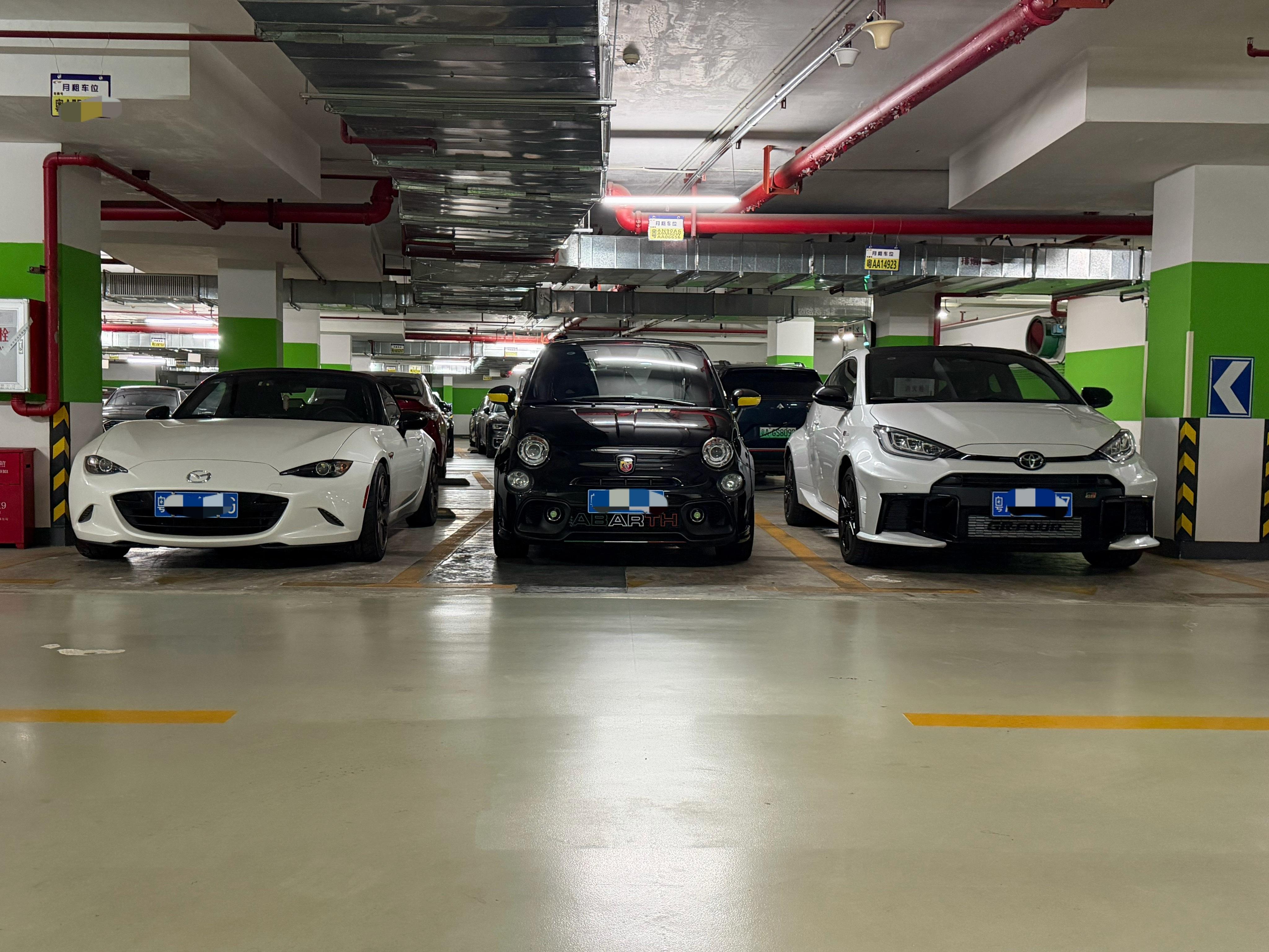 这邻居有品味，国内最好玩的 1 吨双门小车，前驱后驱四驱都集齐了