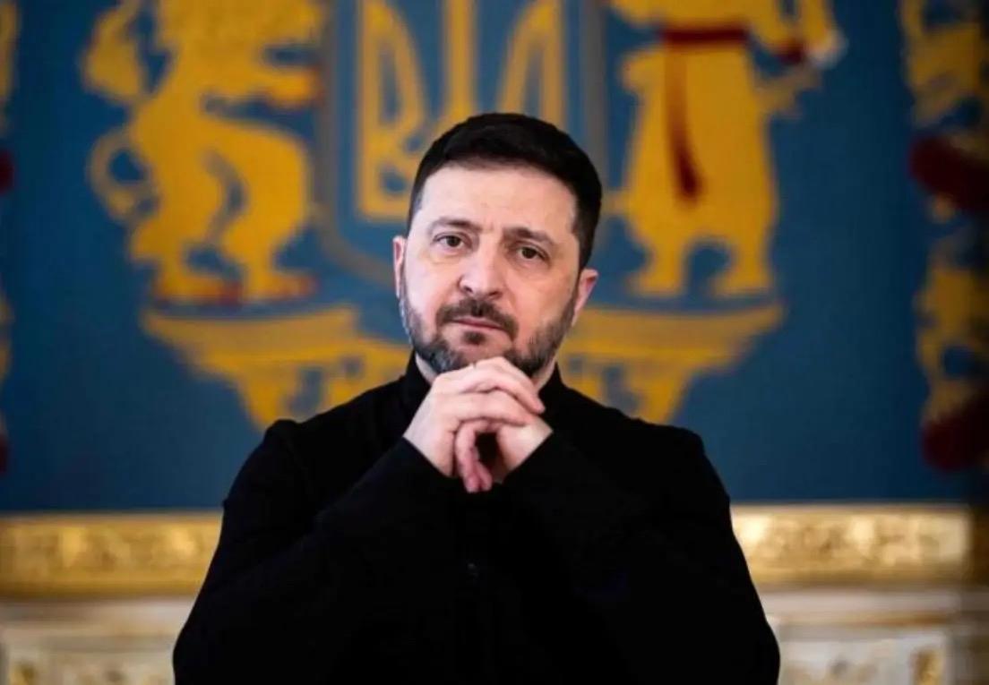 硬的不行，就来软的。泽连斯基称赞美国有结束俄乌冲突的能力，并表示今年有实现和平的