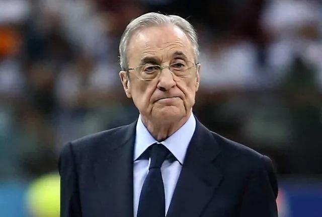 弗洛伦蒂诺震怒！皇马更衣室遭训话：连续两年无冠=耻辱

欧冠1/4决赛，皇马客场