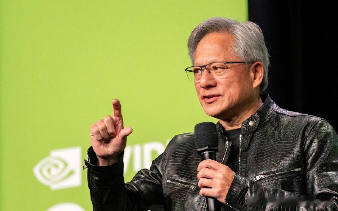 黄仁勋称华为AI芯片将取代英伟达黄仁勋的表态既认可华为实力，也揭示行业趋势。华为