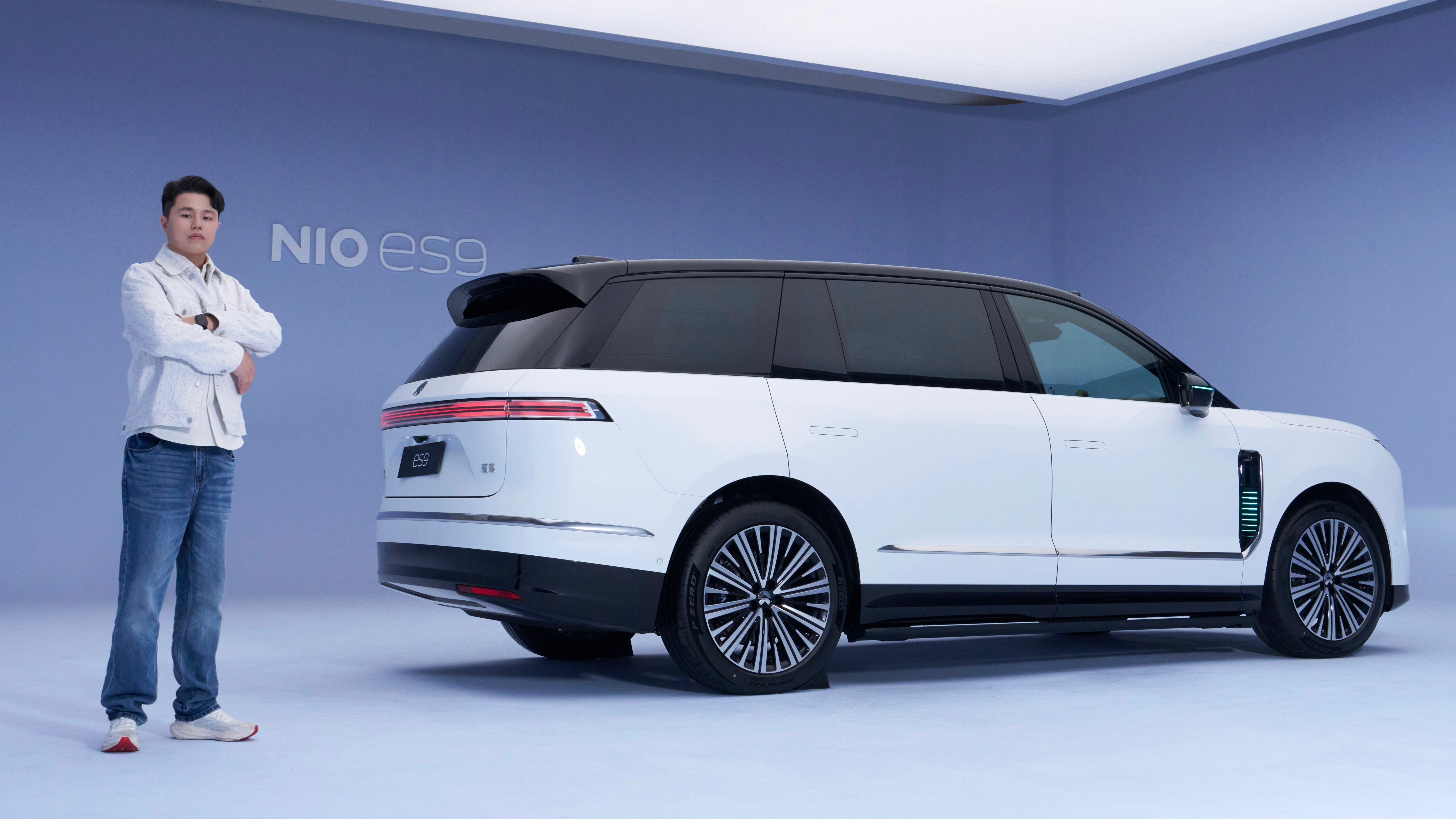 感谢官方摄影师！更感谢我的P图小能手朋友（车没P，看车）蔚来ES9外观大片，无论