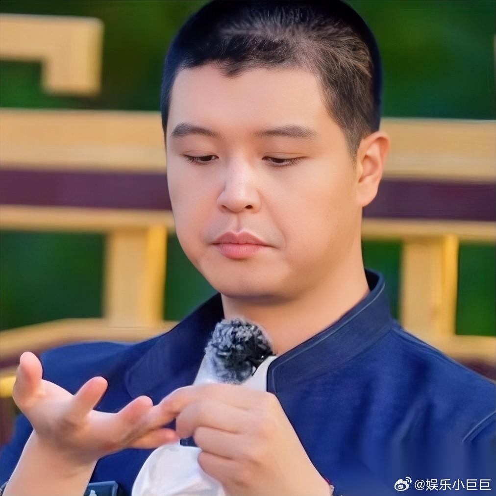 我觉得 马頔参加完“妻子的浪漫旅行”后 大概率会做这三件事 首先，是抓紧赚钱，可