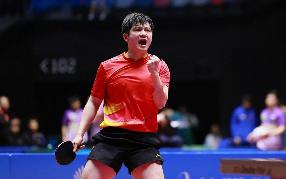 大小胖狭路相逢，经过激烈对战，小胖3:2胜大胖！恭喜小胖！ 