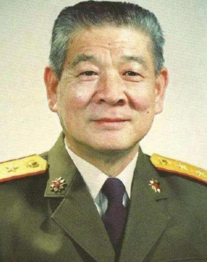 副团长直接升为副军长！1975年正在训练的王英洲突然被军长叫去办公室，他忐忑是不
