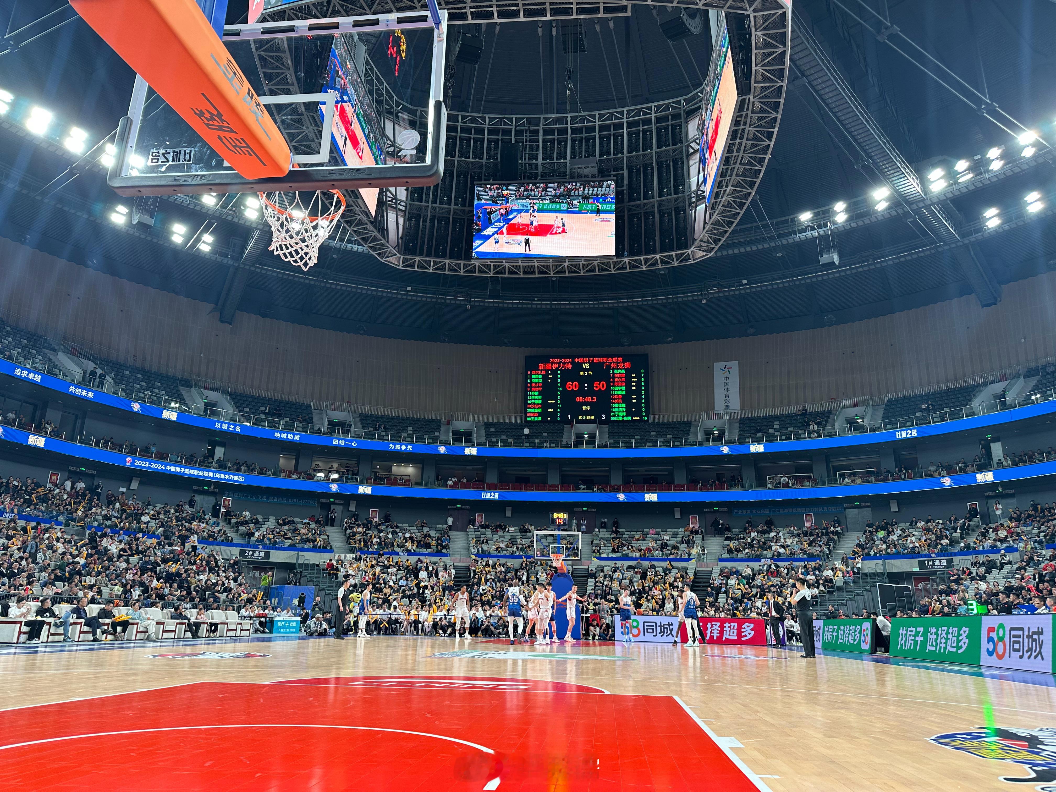 头顶人 算挑衅OKOK#cba炫时刻##新疆男篮##小卢篮球世界# ​​​