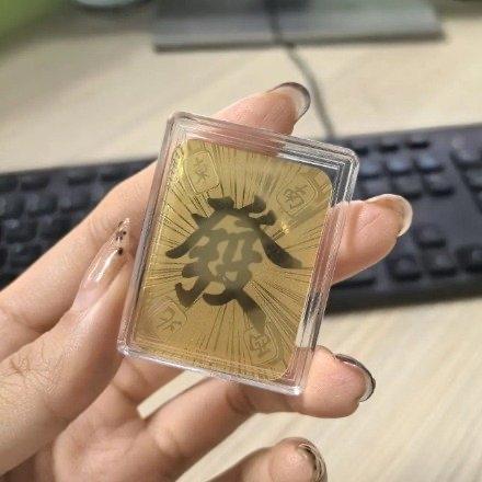 28块钱买个“黄金手机贴”，听起来是捡了大便宜，算下来却是比品牌金饰贵9倍的智商