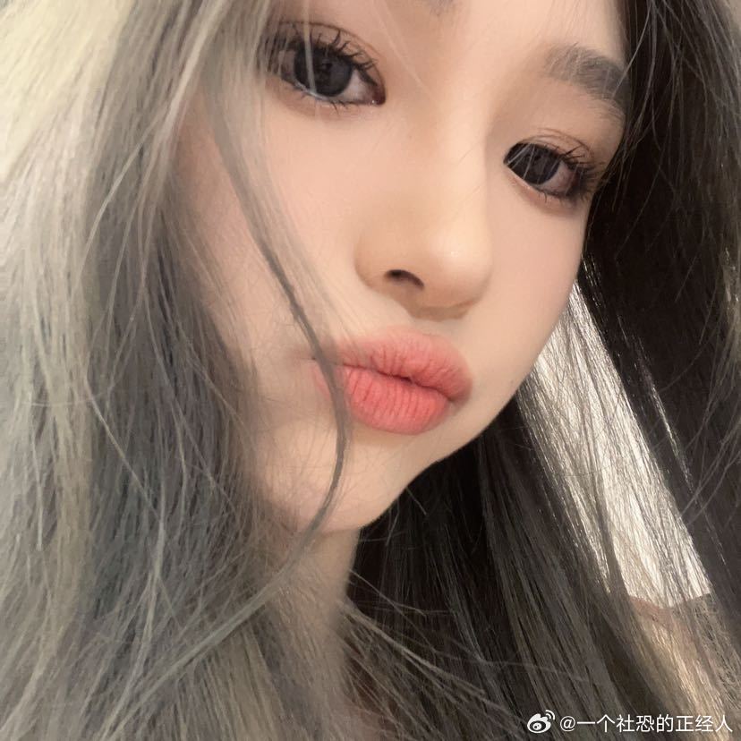一个优雅的挑水人王奕0908出道九周年快乐王奕 脸蛋天才取向狙击王奕❣️超绝可爱