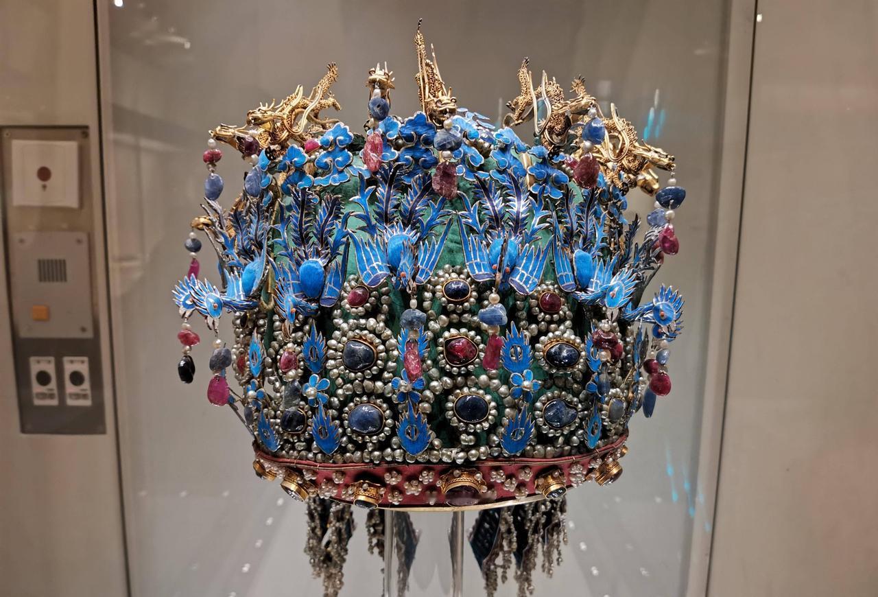 突发！法国罕见低头，这是看到了东方强大了吗？竟然全票通过文物归还“赎罪案”。
全