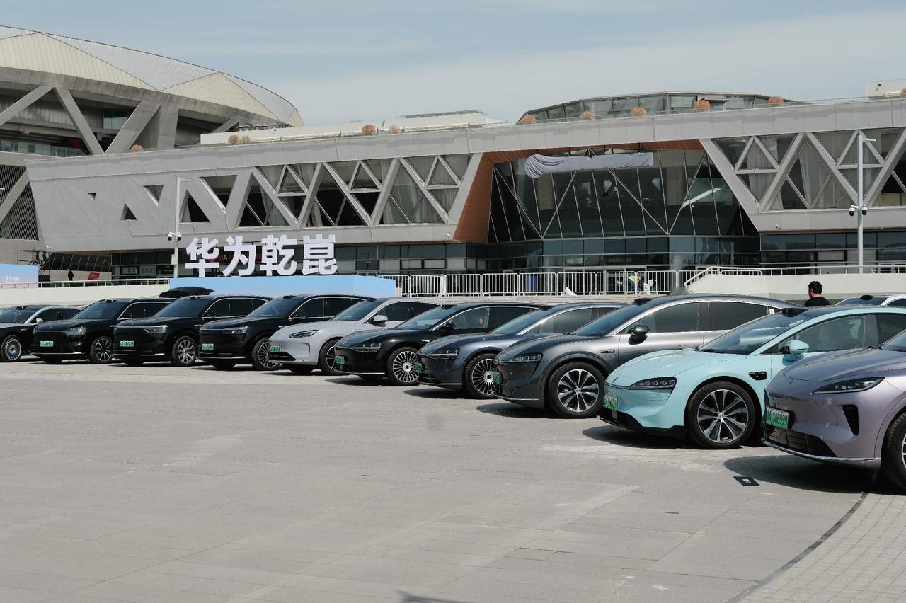 明天，2026华为乾崑技术大会将在北京正式拉开帷幕，这或许是今年智能汽车领域最值