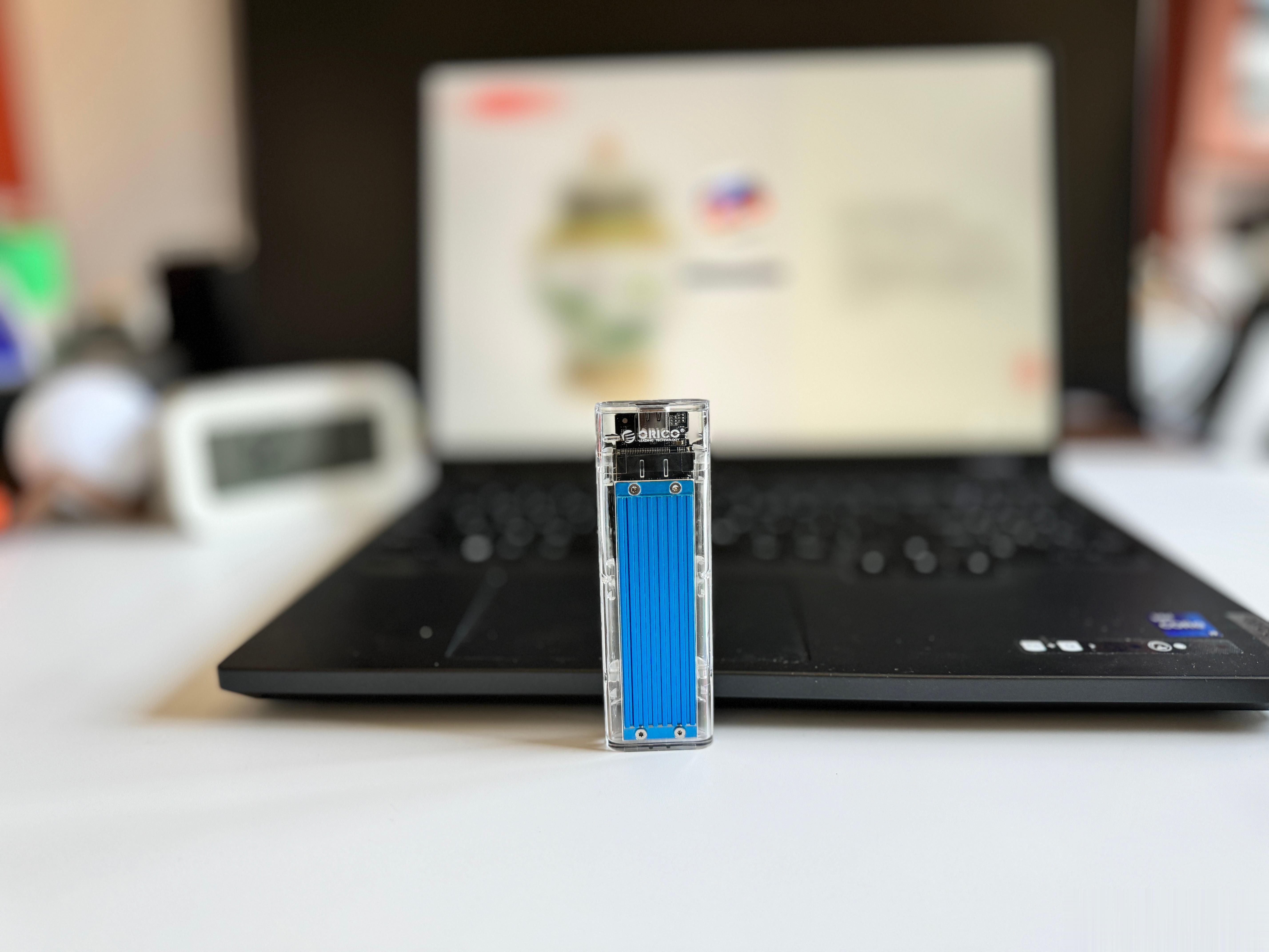 刚搞了一个移动硬盘，1TB容量，读取速度1047MB/s，这个怎么样，老铁呢？ 