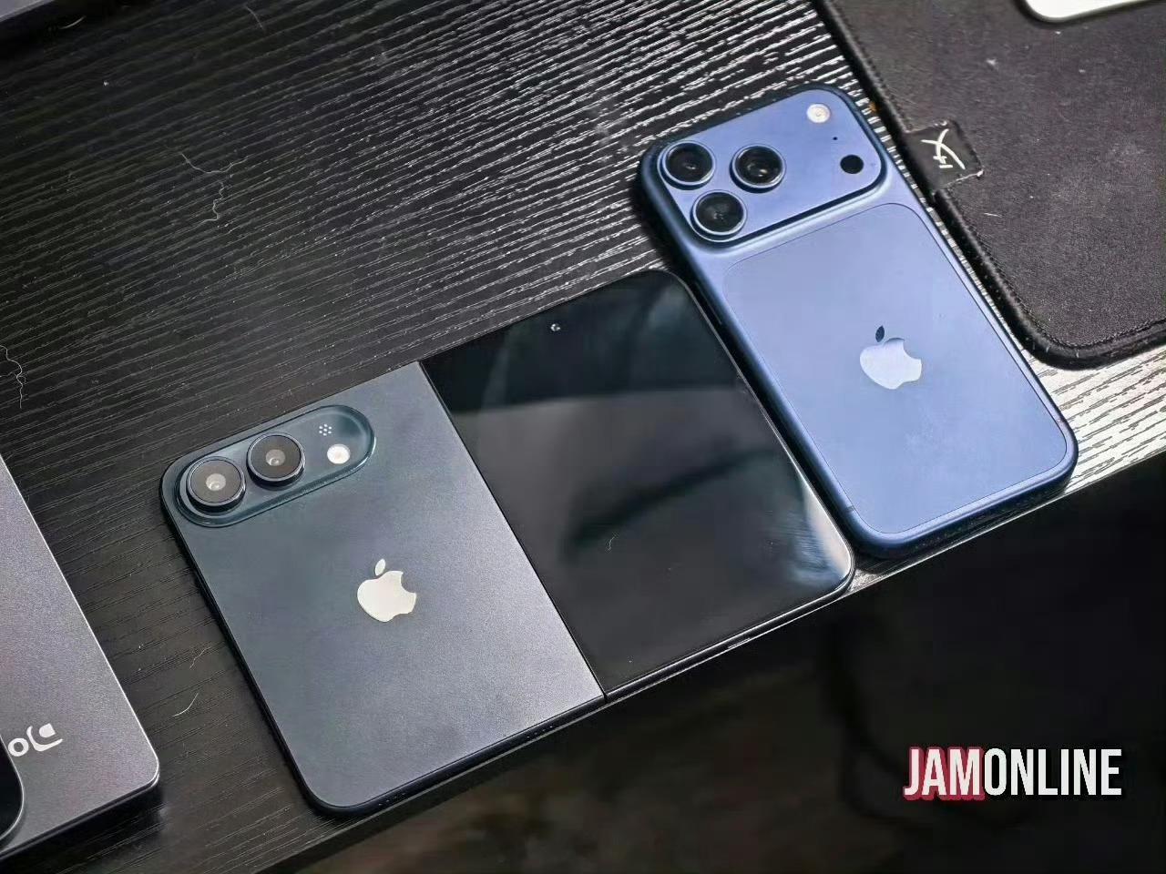iPhoneUltra黑色机模苹果首款折叠屏iPhone Ultra将于9月发布