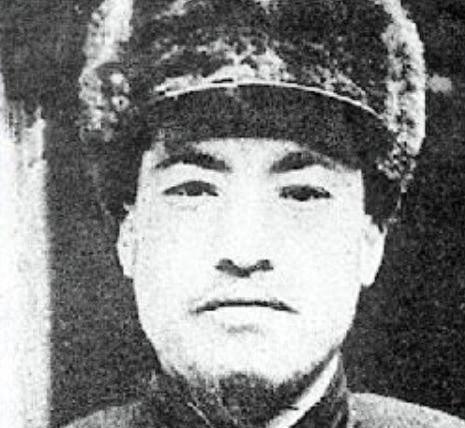 活埋了五千红军后逃到国外安度晚年，如今国内竟还有人为他树碑纪念他，这到底是为什么