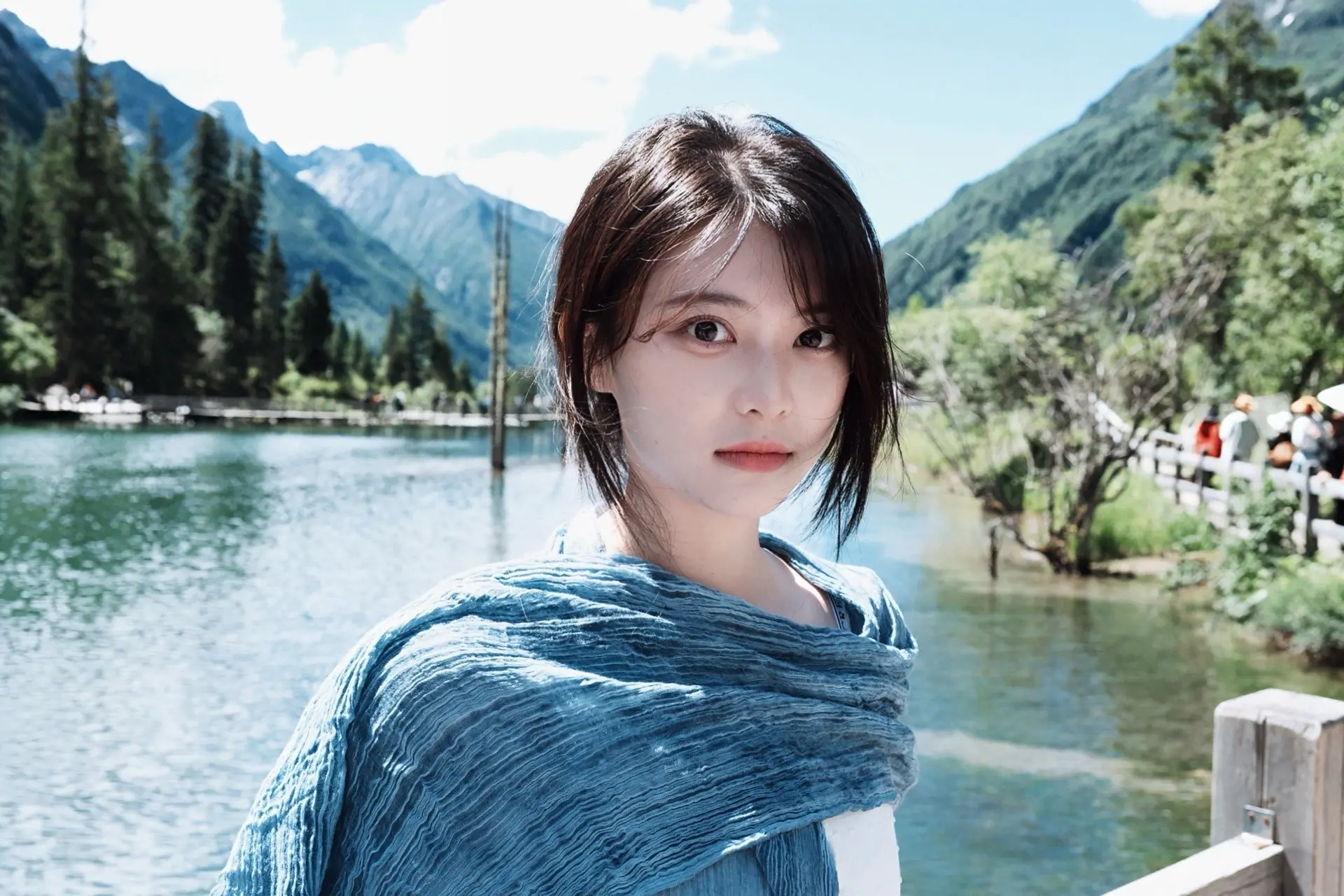 谁执笔为你画丹青。四姑娘山真的好美呀