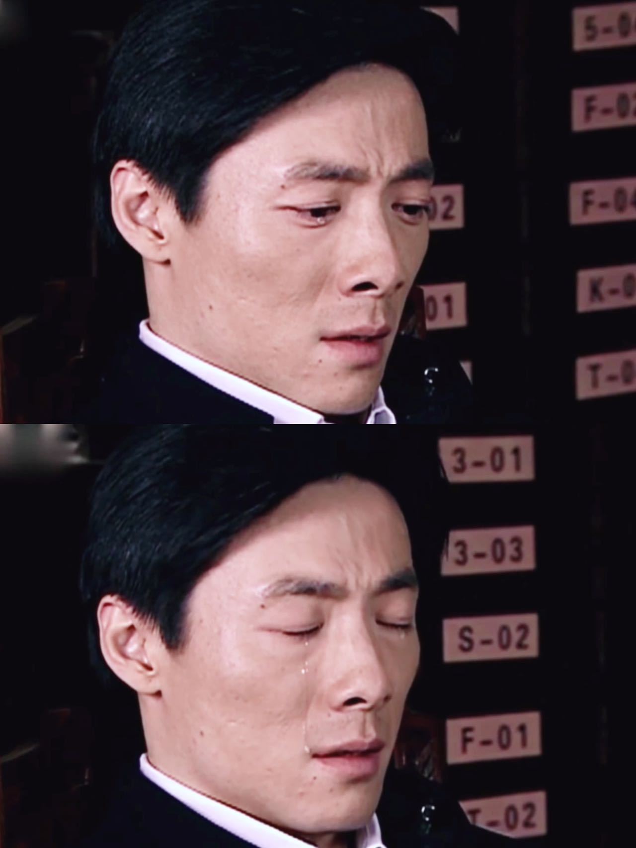 #祖峰哭起来有林黛玉那味了#祖峰的演技令人惊叹。《潜伏》里李涯的形象饱满，哭起来