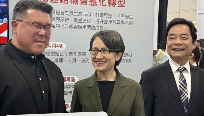 台媒报道，针对赖清德无法窜访斯威士兰，其副手萧美琴24日受访时声称，“台湾在国际