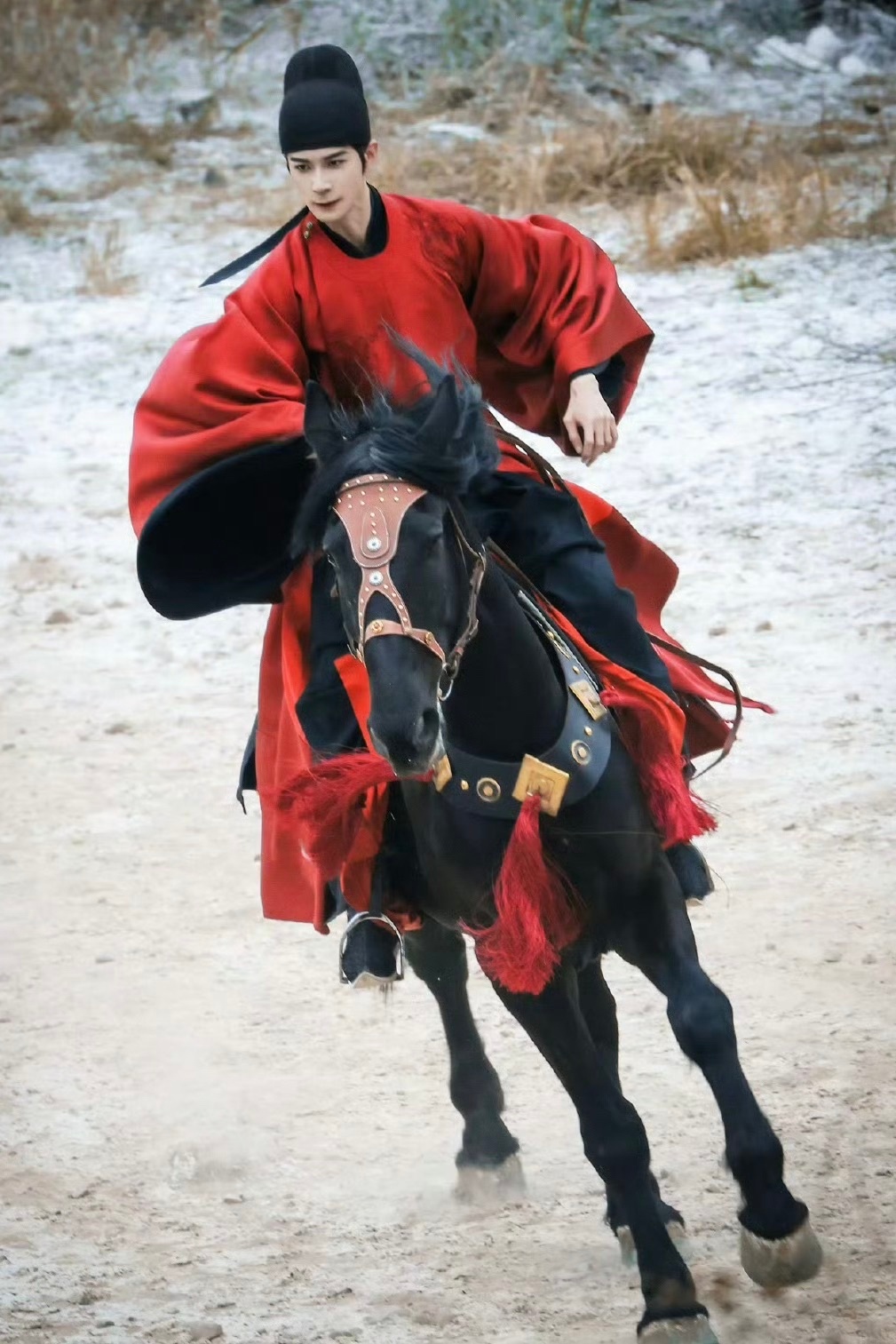 金枝首发预告陈星旭李一桐新剧不做棋子做妻子 宋韵质感搭配权谋逆袭，格局瞬间打开。