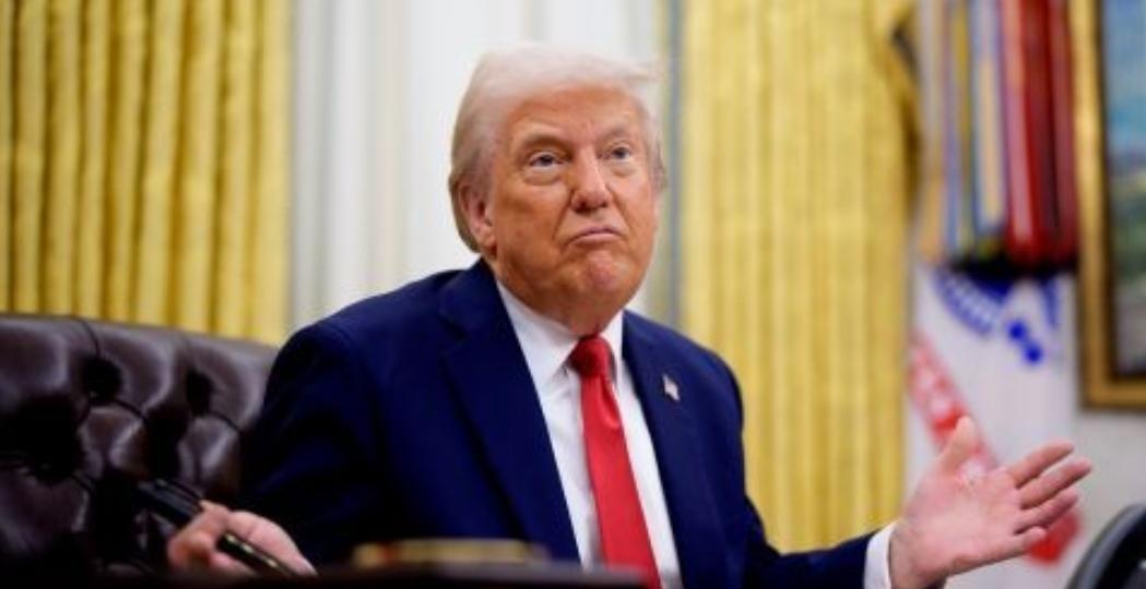 老天饶过谁：特朗普身体报警，全世界可以安稳了？

特朗普79岁身板亮红灯，哪是简