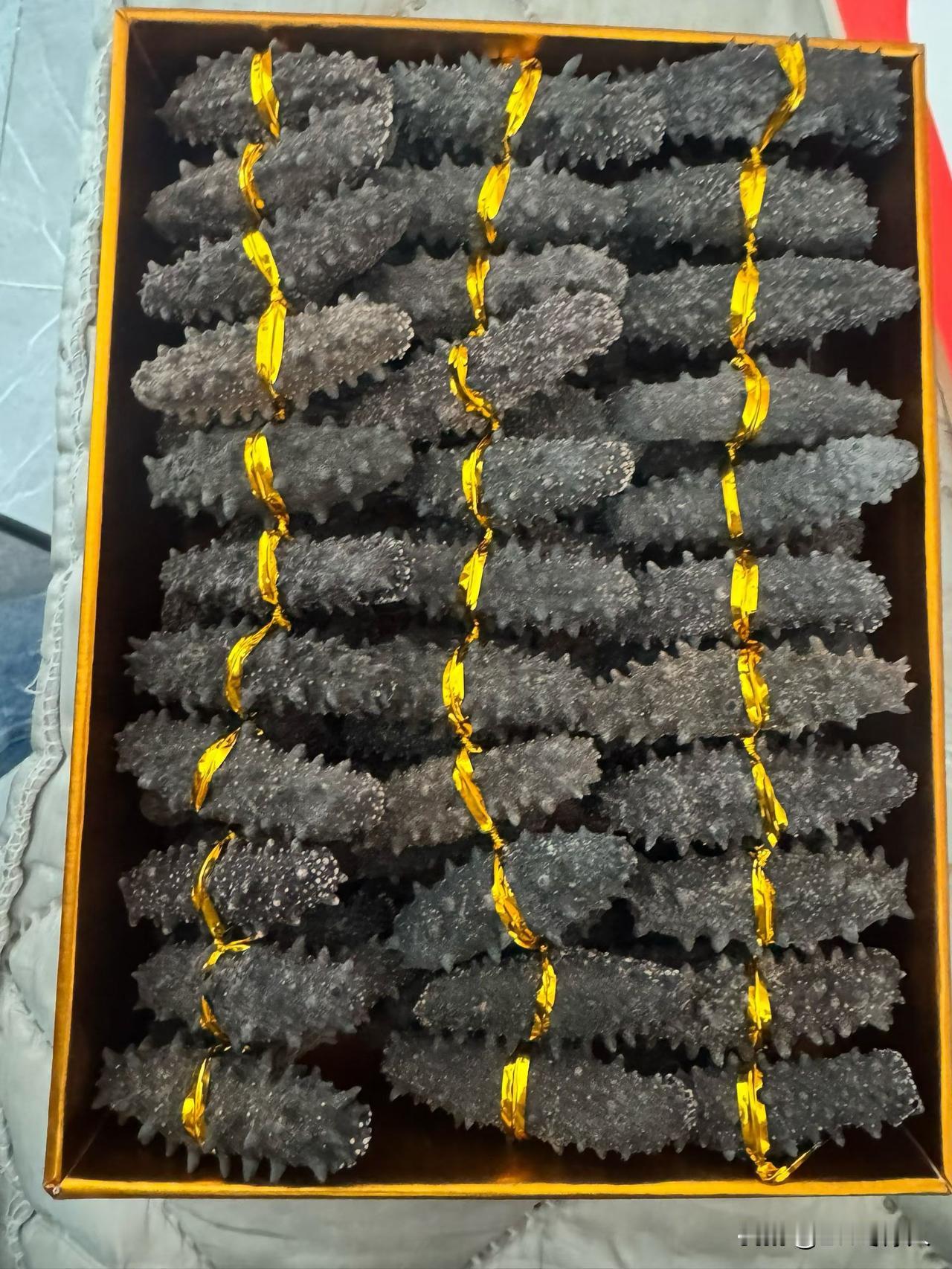 秋日生活打卡季据说这玩意秋冬吃了不感冒也不知道真假。准备这个冬天把这盒吃完看看效