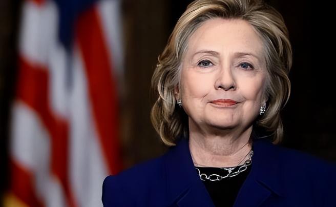 特朗普这次恐怕是真踢到硬石头上了。号称动用15艘精锐军舰要把伊朗的海上出口给“物