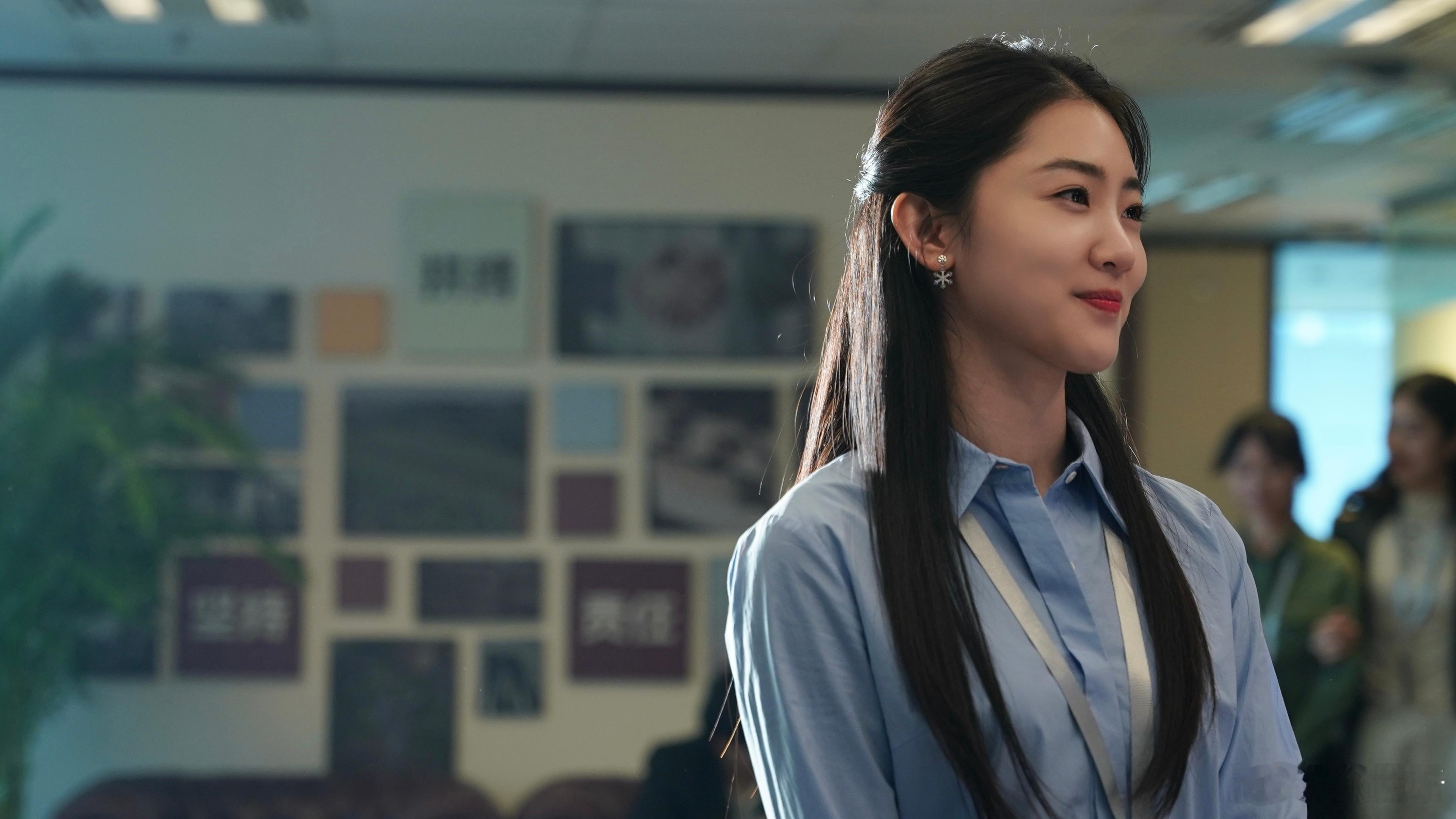 施苇一个闪现大家看剧了吗～～亦舞之城昕鲜出炉