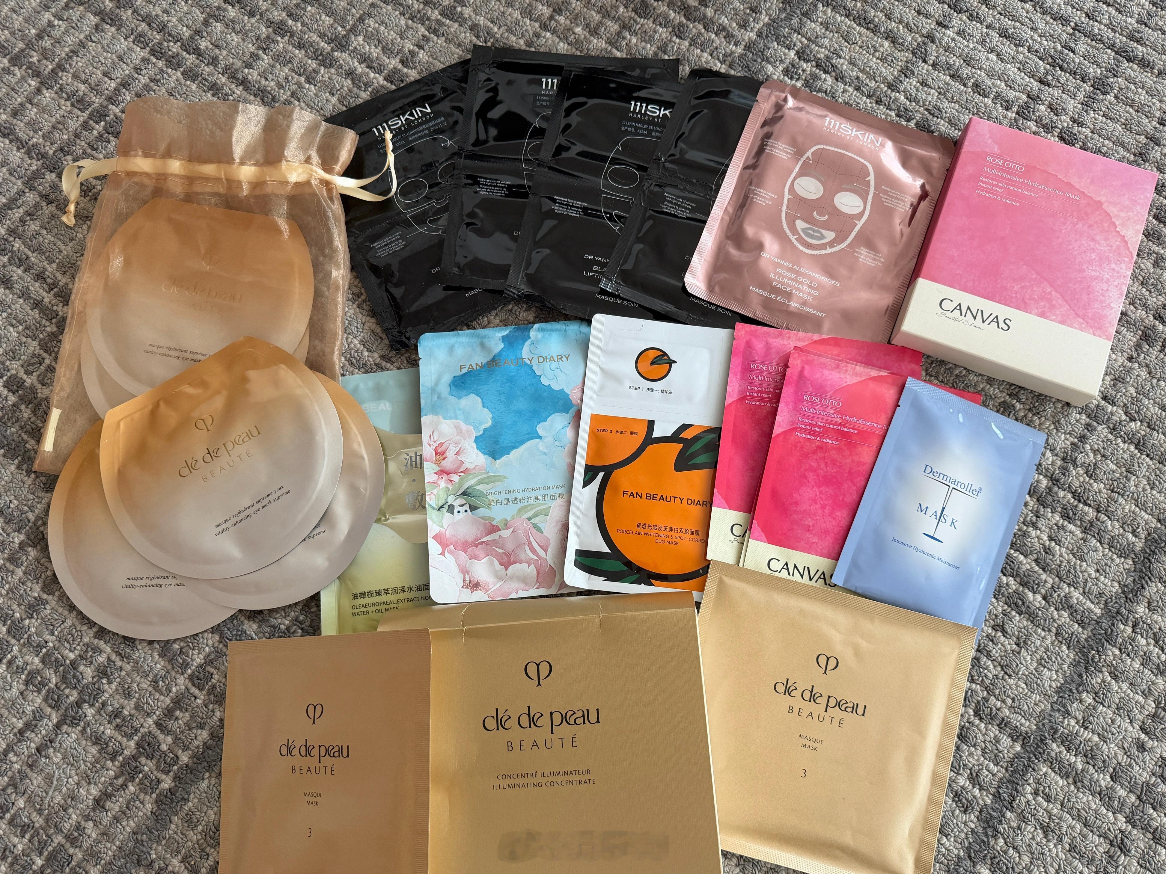 面膜大户准备选青甘要带的面膜了。密集保湿修复为主。 
