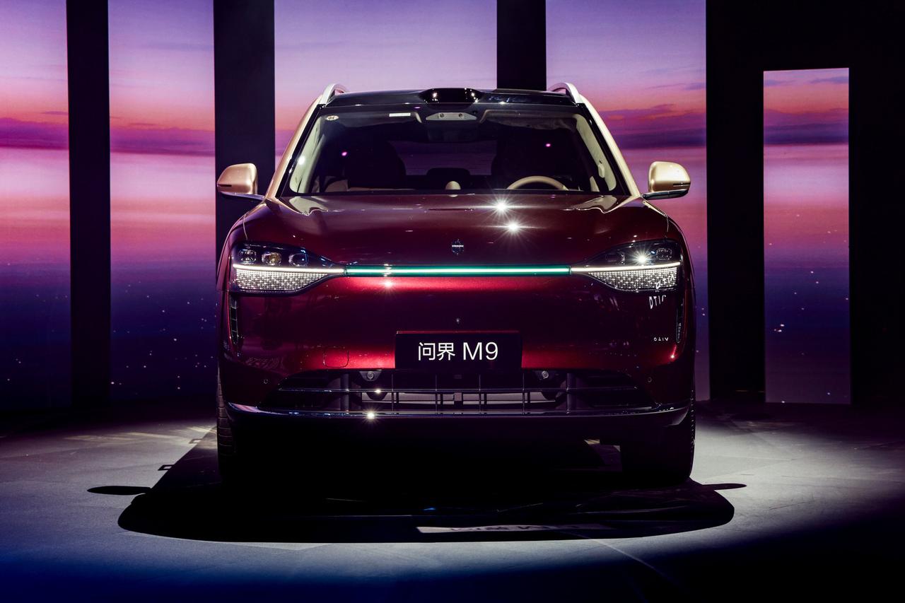 2月9日，“问界M9星光之夜”温情上演。问界M9作为中国品牌车型高端化发展的里程