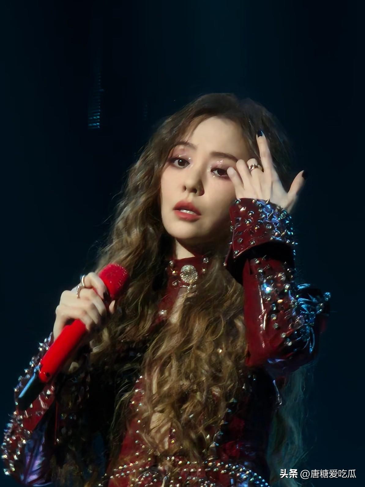 张靓颖唱歌好不好听已经不重要了，因为她光吃老本就够她过一辈子了。

之所以出来开