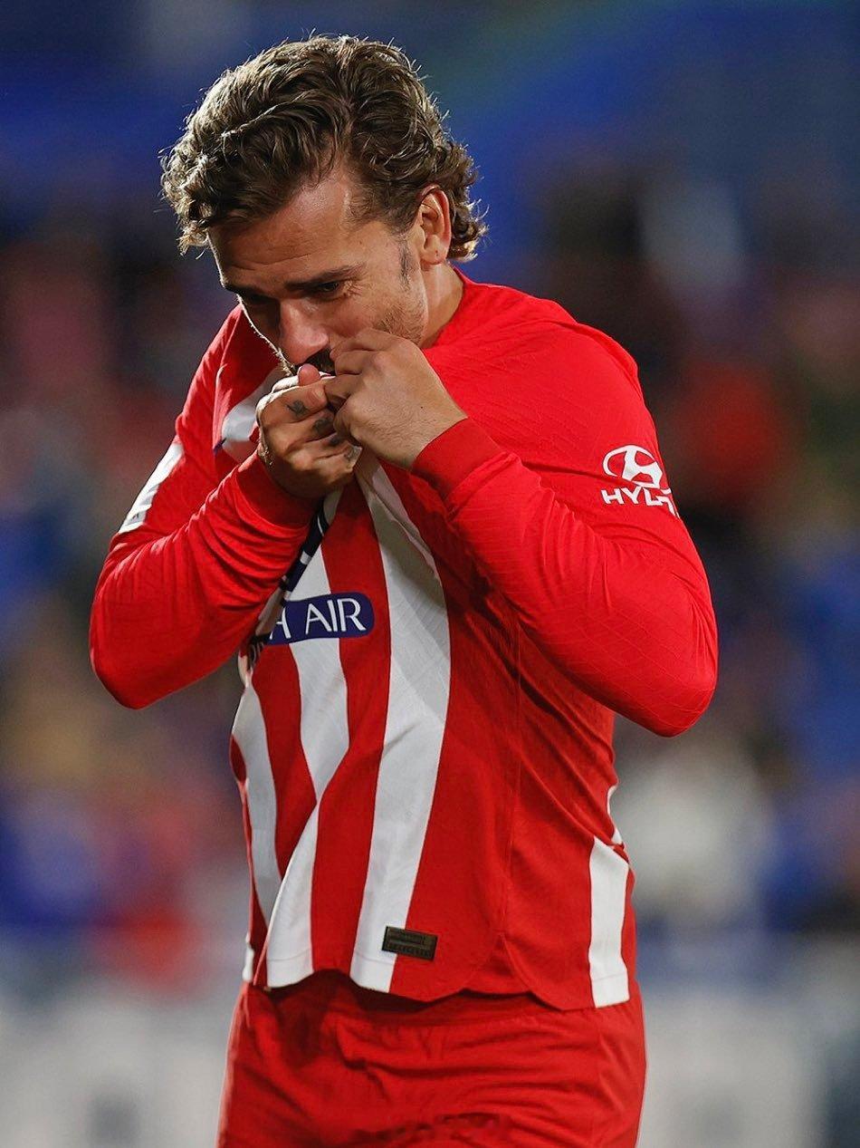 这是格列兹曼在马竞第五个西甲帽子戏法，超过了法尔考的四次，成为马竞历史上第四多的