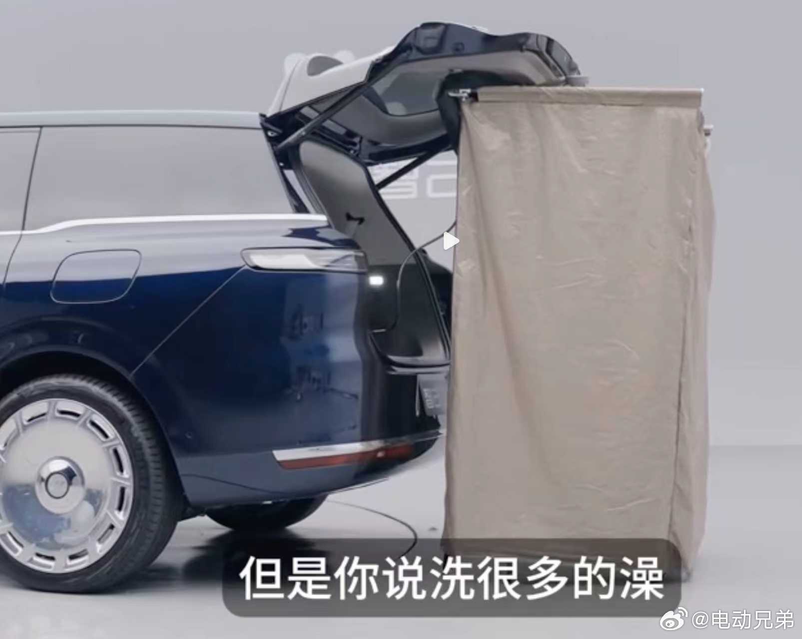 因为档期问题错过了智己的静拍，今天终于在网上看到了这个重磅配置，这可能是一个车载