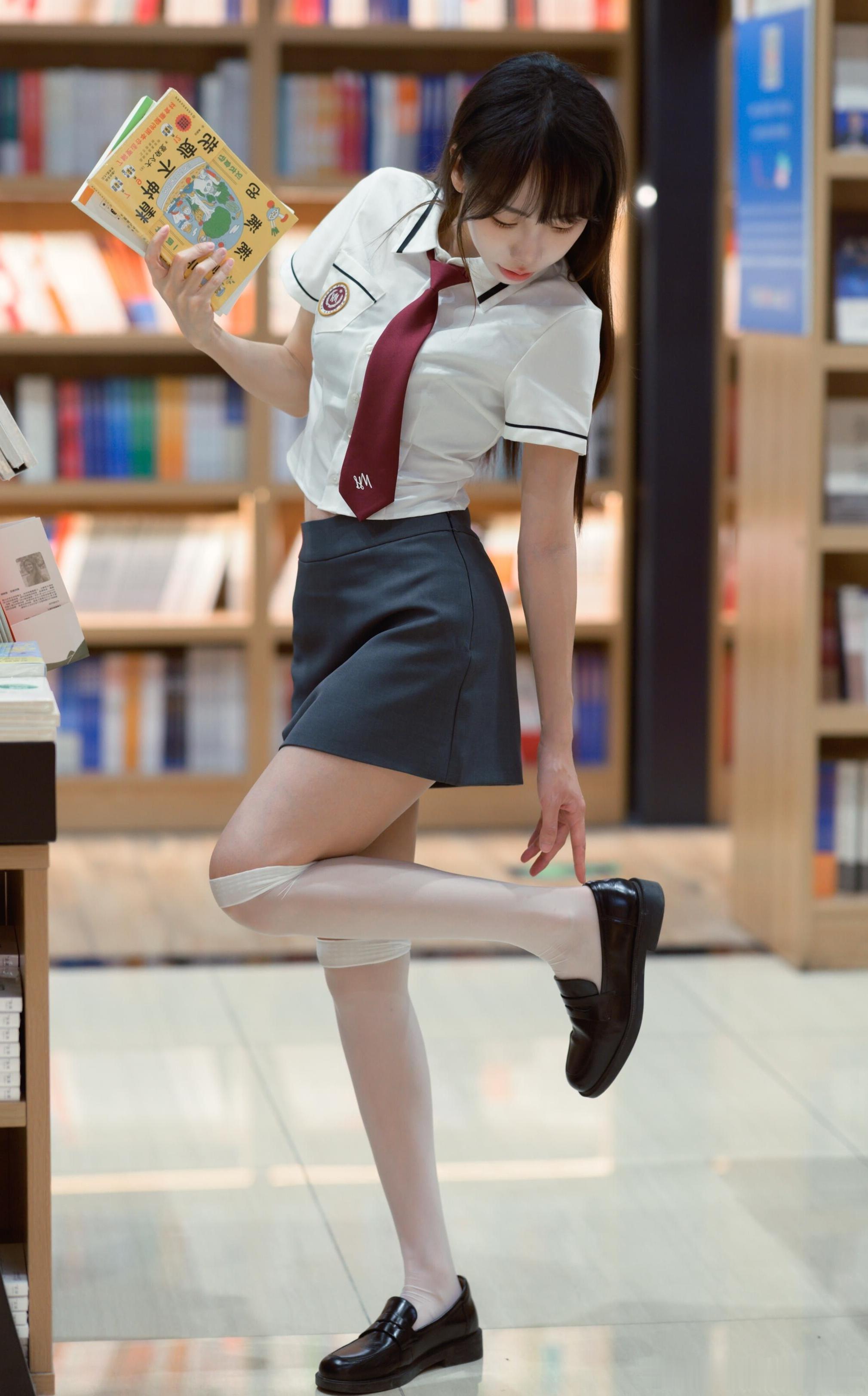 同学，你好像有点眼熟~ 