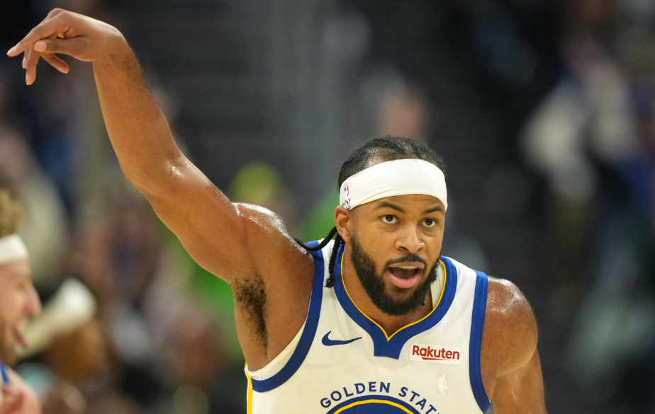 NBA常规赛，勇士140-124战胜爵士。本场比赛，勇士球员穆迪表现出色，首发出