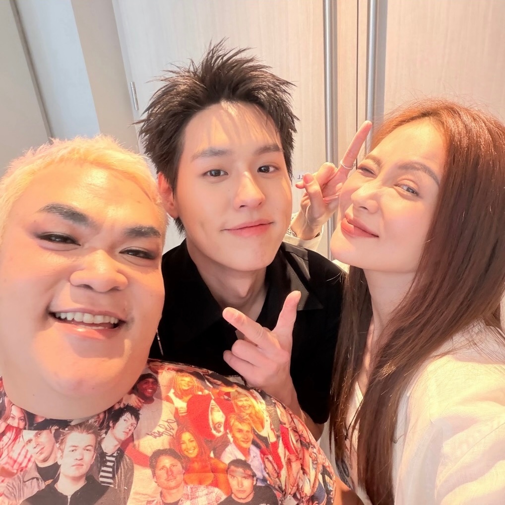捉小狗合影🤏©️an_power260614 Billkin GDH一起长大演