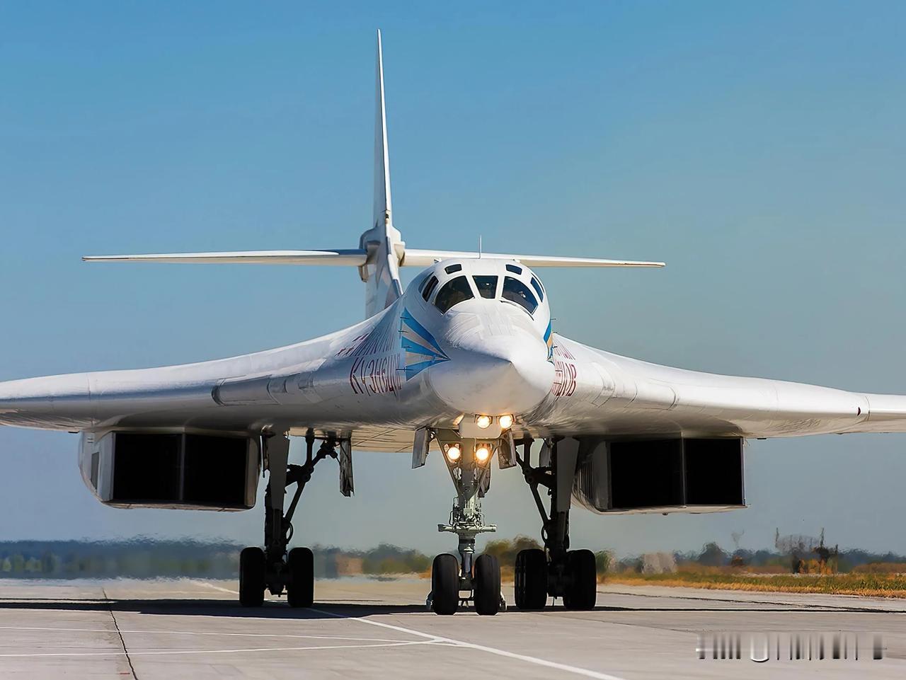 大家都来说说看，美俄核武对决：谁是真正的“灭霸”？

从空基核打击方面来说：美国