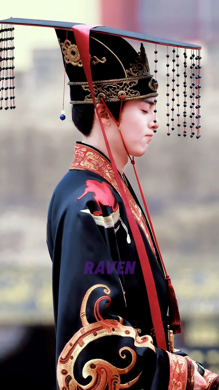 最萌小皇棣cr📕Raven（见过王鹤棣11次版） 