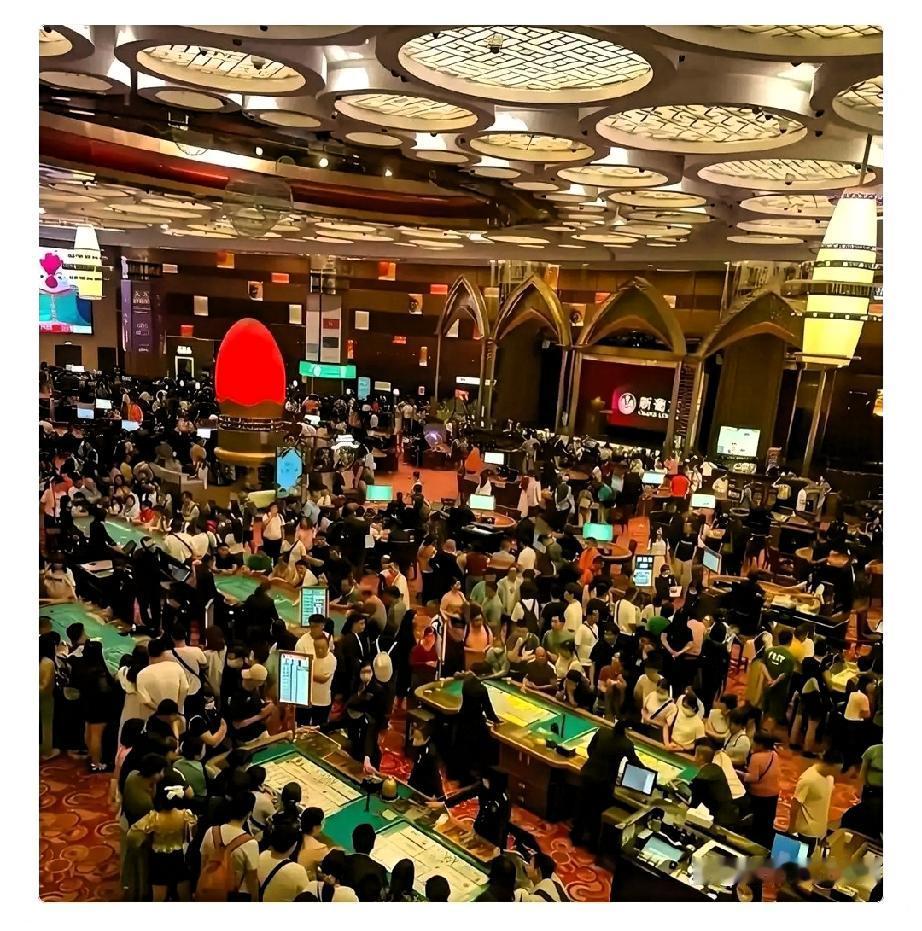 澳门有赌场关了一半的台子。
不是因为没人来玩。
是因为来玩的人，都被算得太干净了