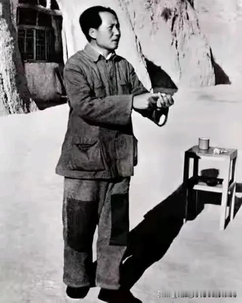 伟大来自平凡一一平凡造就伟大！

“伟人之所以伟大一一是因为伟人有一颗伟大的灵魂