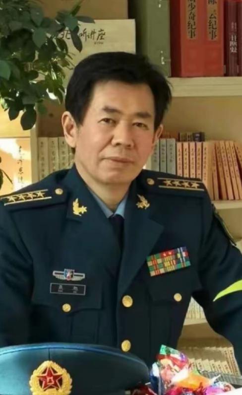 中国著名军事专家戴旭说：我们现在面对外部的各种挑衅，如果再不采用伟人毛主席对外敌