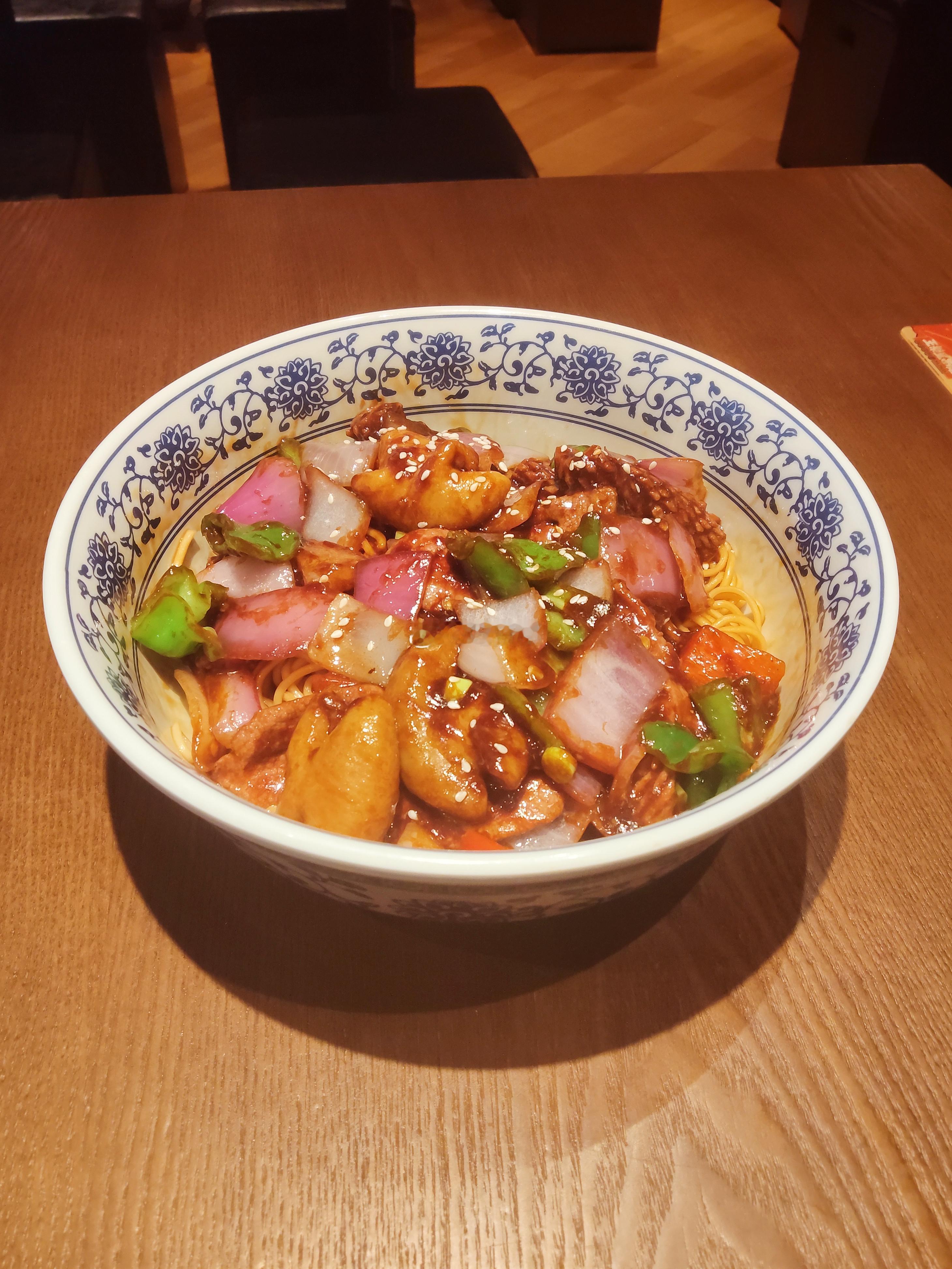 万象城6楼的王繁星，一家我看了小姐姐的图片后便一眼爱上，然后立刻马上就过去吃的店