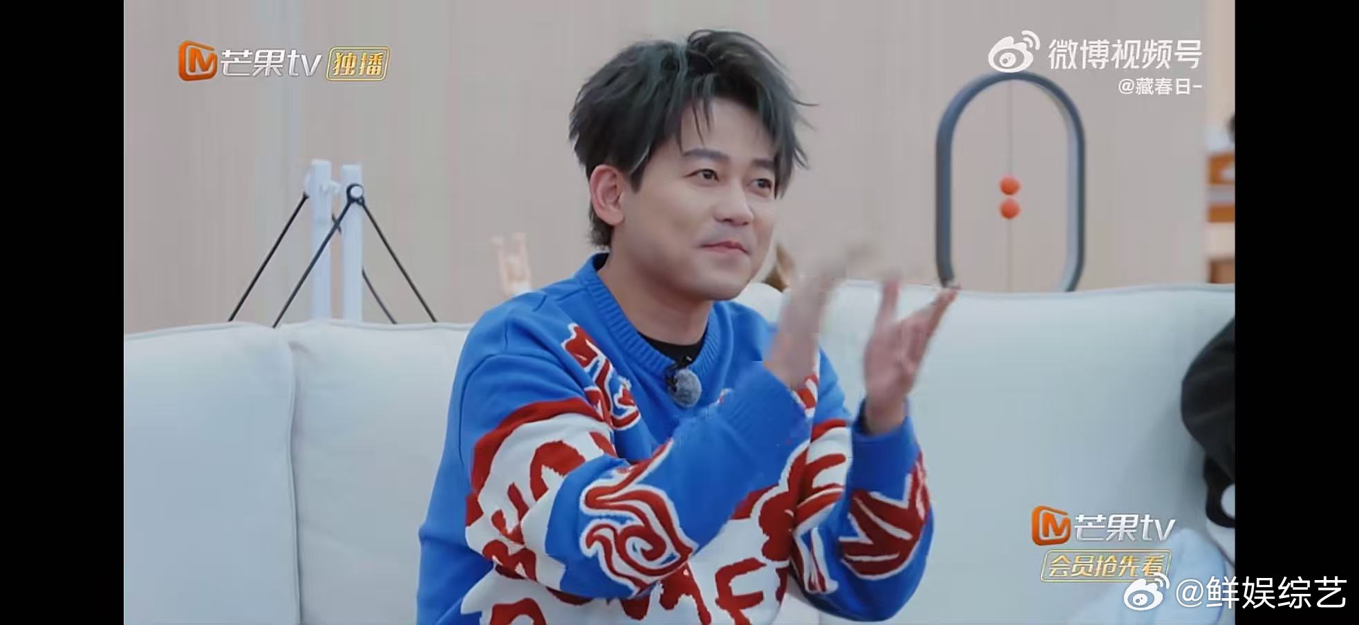 群像的魅力在再就业和喜人之间绽放 快乐老友记快乐老友有风季吕严大胆开唱，身后有最