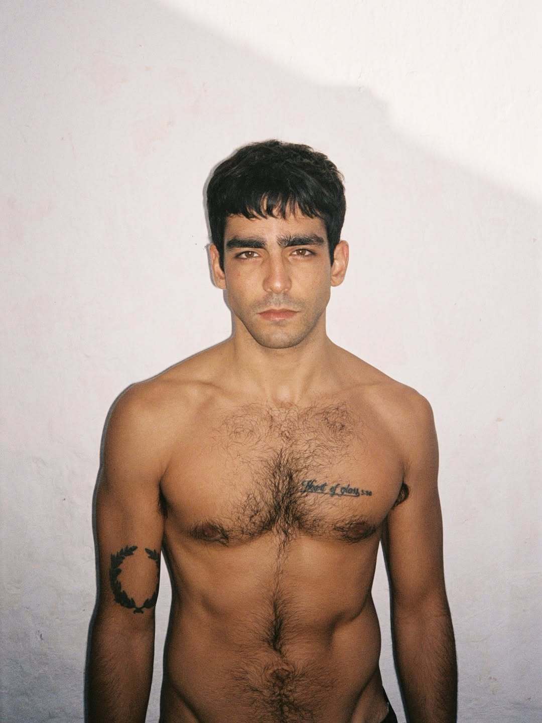 Omar Ayuso 新照一枚 ​​​