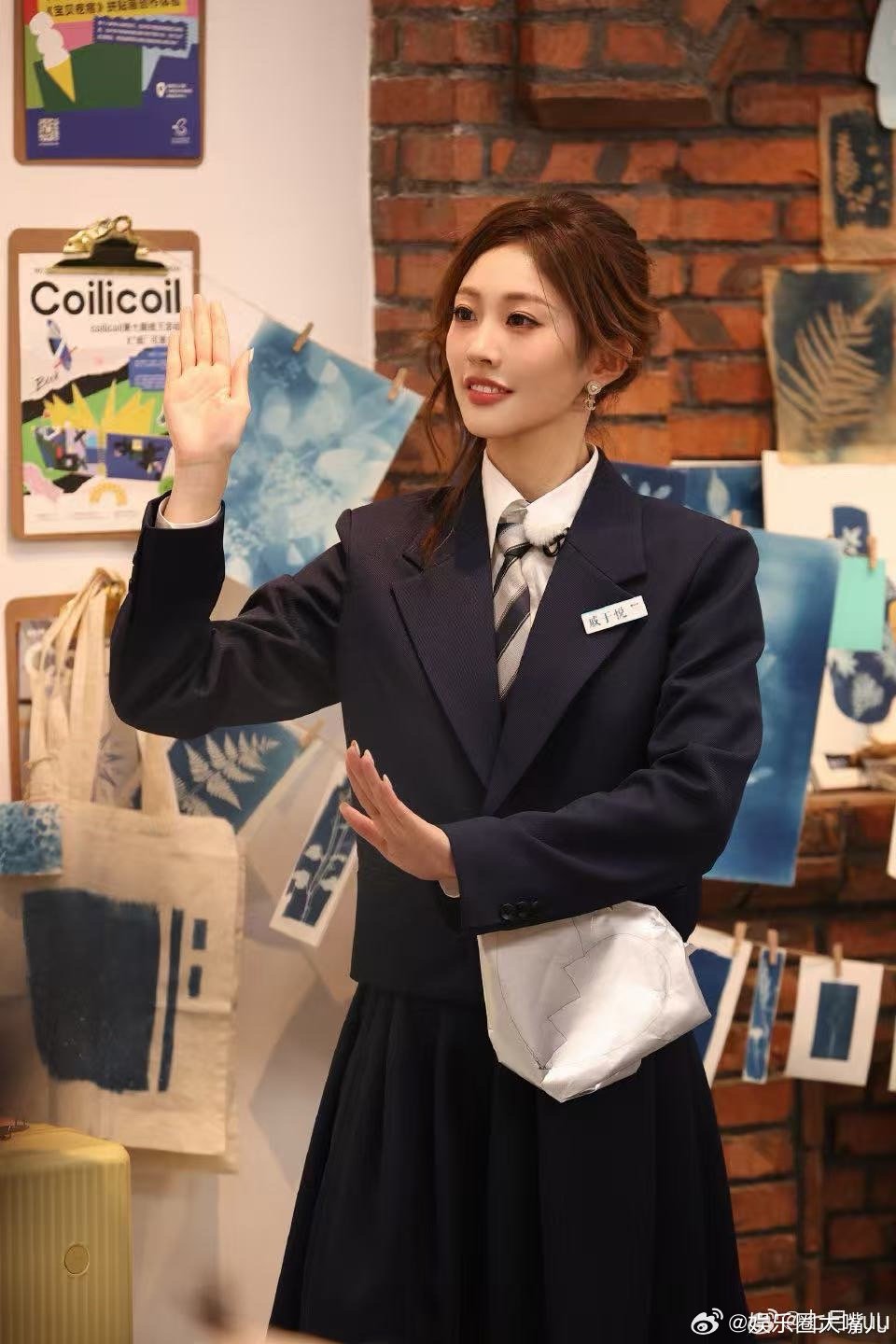 06出生的人都已经上恋综了00年出生的在节目已经是最老的了 本以为自己还算年轻，