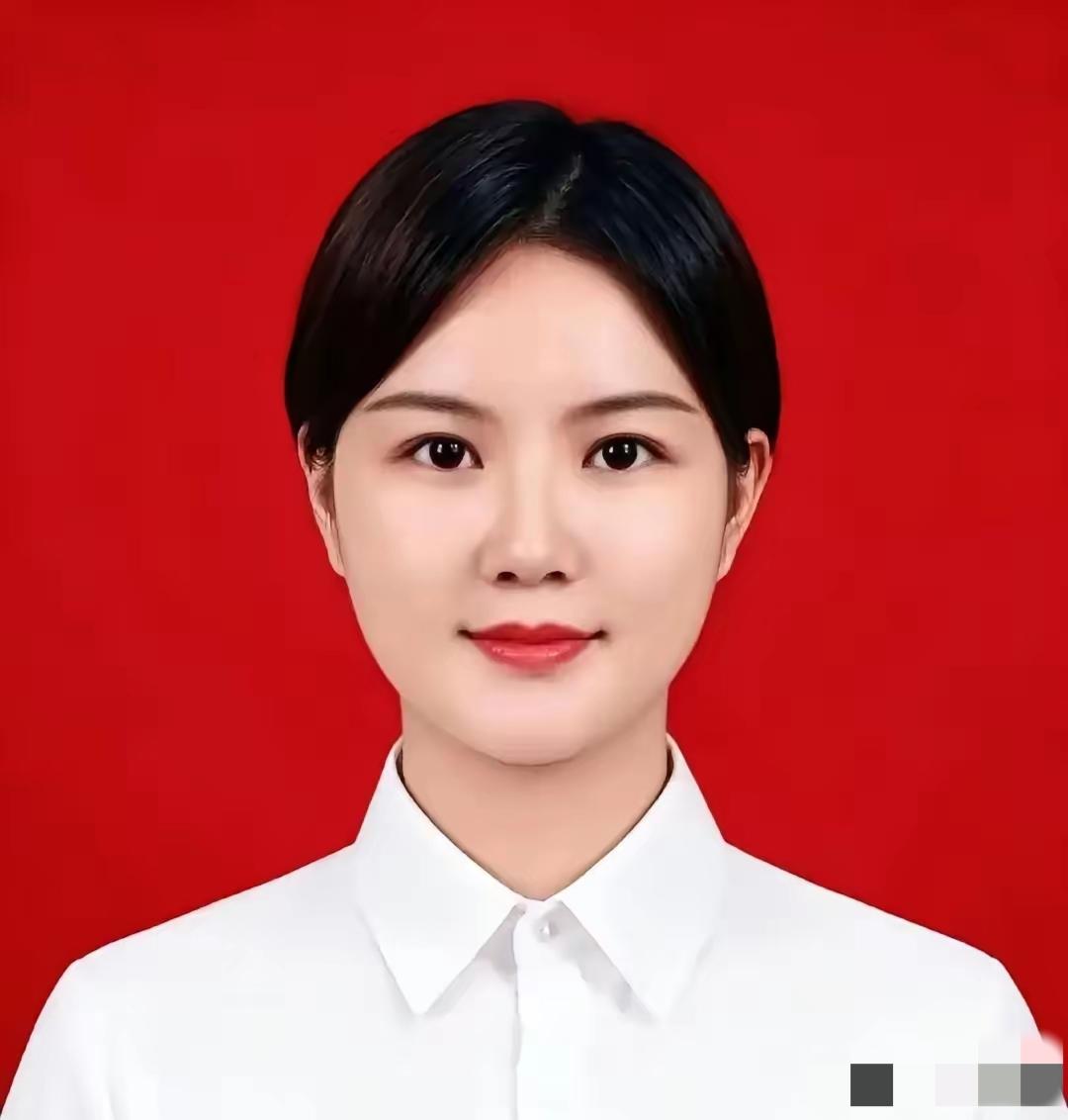 李春燕，女，汉族，中共党员，1990年出生，2007年入伍，2015年退役，现任