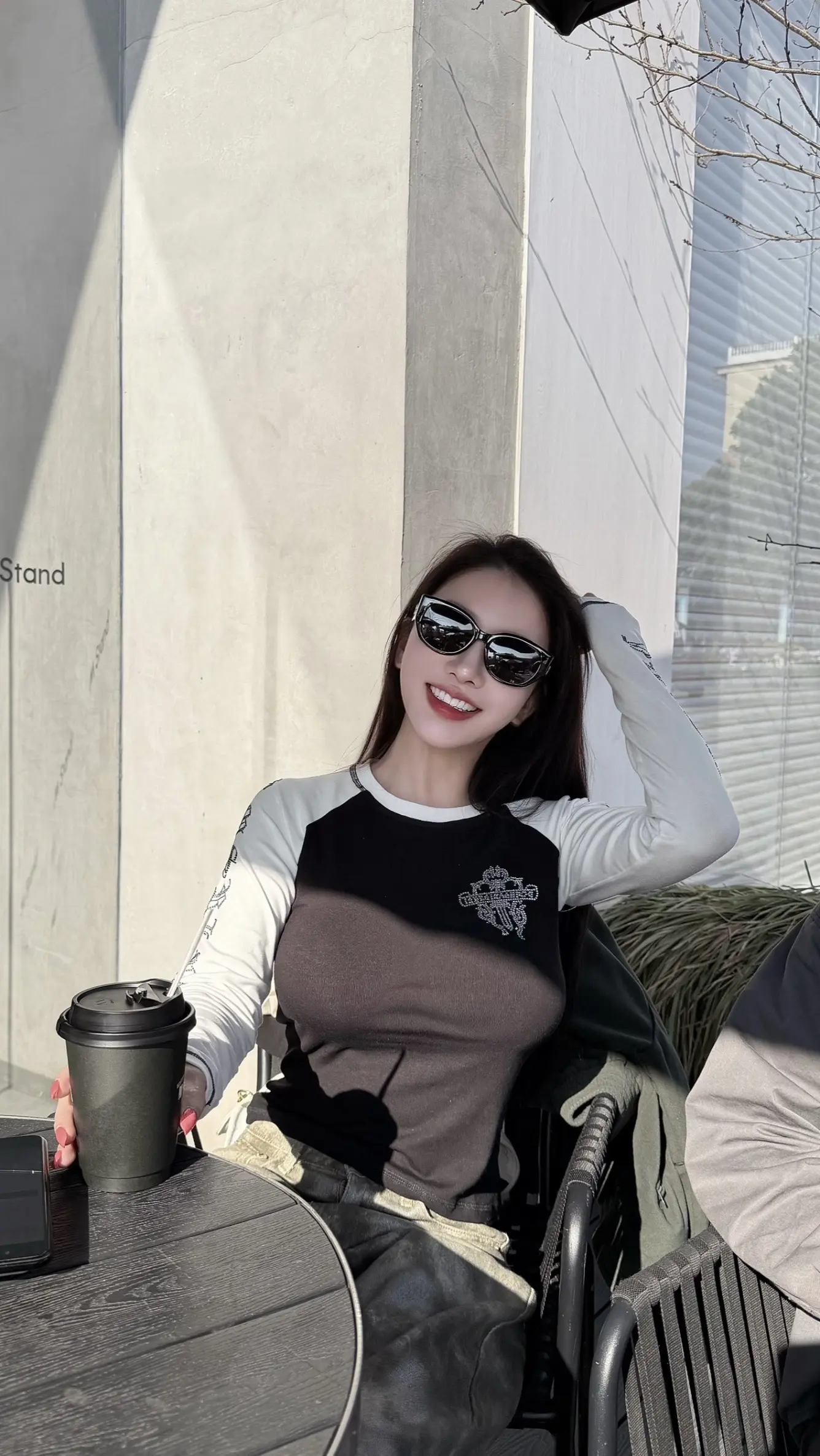 喜欢会发光的男孩，比如财神和如来
