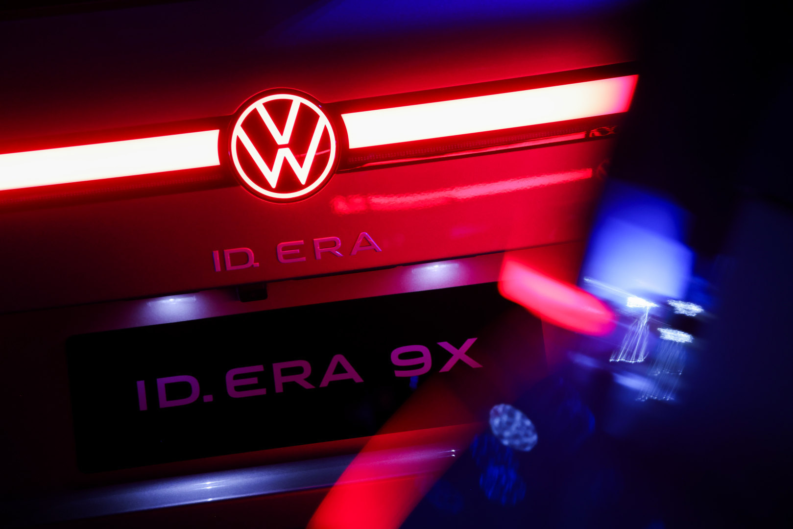 32.98万起闭眼入大众9X 3月30日，ID. ERA 9X预售正式开启！32