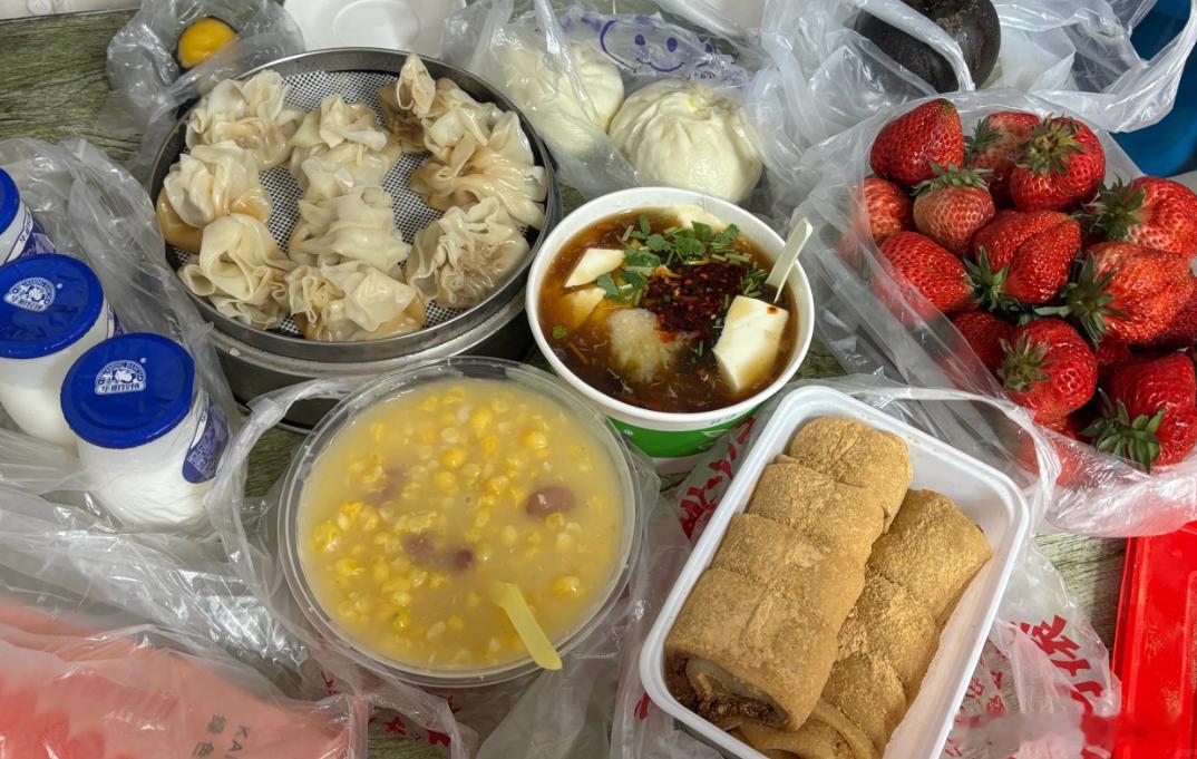 看完世界杯吃硬核早餐 硬核不太行，主要是早餐得吃软一点，牙齿和胃比较好。话说回来
