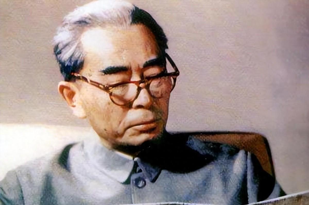 周总理临终时“破例”见一人，特意叮嘱他：台湾有两个人无论如何都不能被遗忘！
19