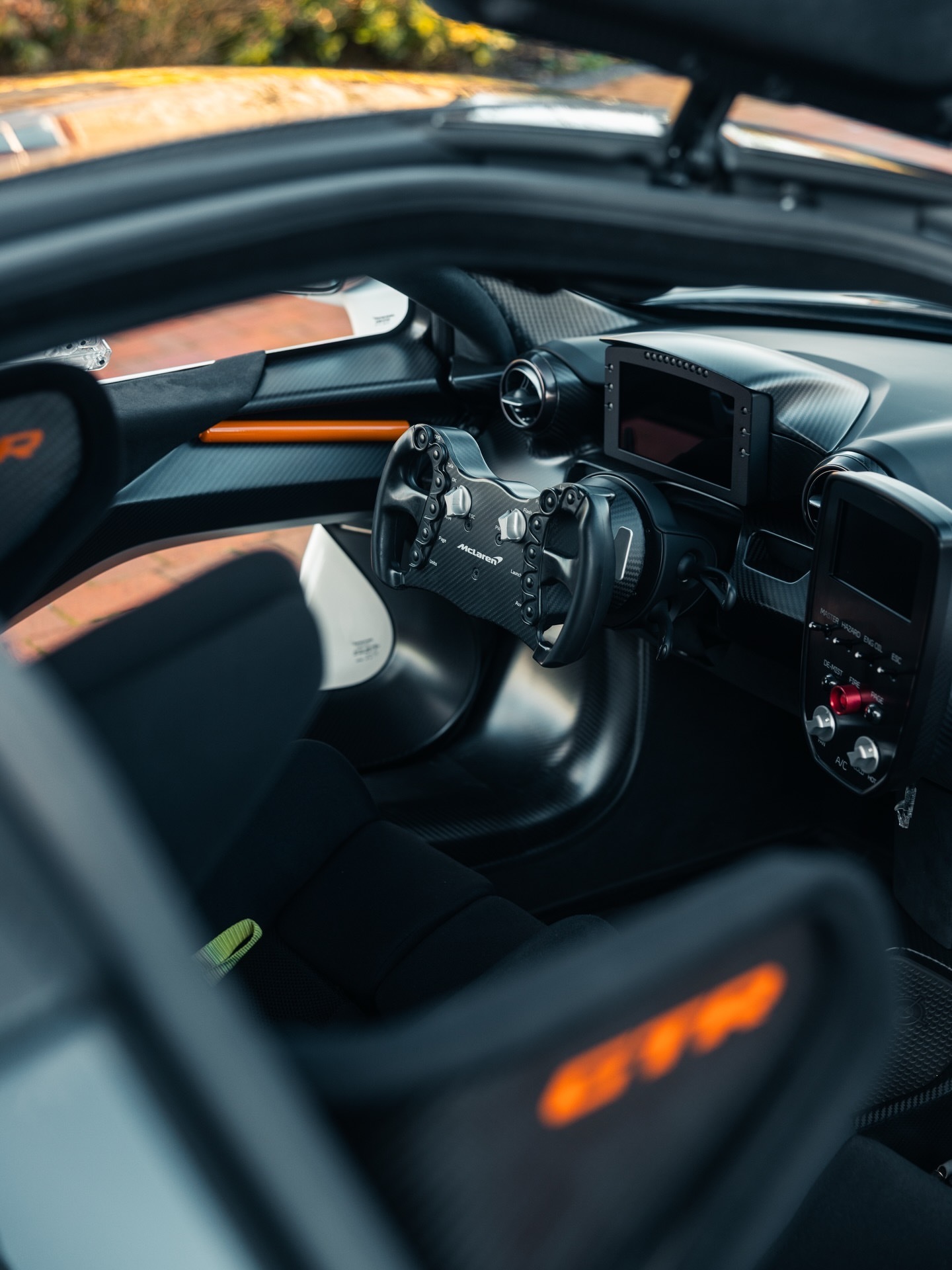 赛道利器……2019款迈凯伦Senna GTR⁣⁣⁣⁣单一位车主，新车里程仅66